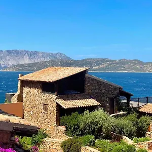  Appartamento San Teodoro Punta Est Ampio Trilocale Vista Mare